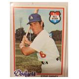 Lot Of 14 70s-80s Garvey/Yount/Parker Cards
