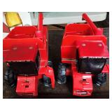 2 VTG ERTL IH 1680 Combines W 4 Attachments