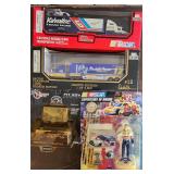 LG VTG NIB Die Cast Car Hauler Lot