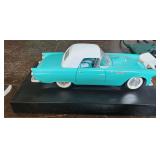 VTG Revell 1955 Ford T Bird 1:18 Scale