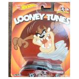 Hot Wheels NIB Looney Tunes Tasmanian Devil Car