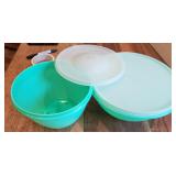 Two PC VTG Tupperware Bowls W Lids Salad Spinner