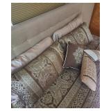 King Size Bed With Memory Foam Matt/Comforter