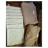 2 Neutral Tablecloths & 8 Napkins