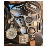 LG Lot of VTG Kitchen Utensils