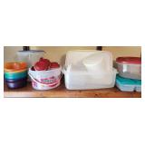 LG Mixed Plastic Ware Pieces