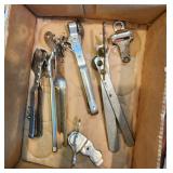 Six VTG Can openers