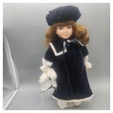 AVON SPECIAL MEMORIES VICTORIAN SKATER ANGELIQUE
