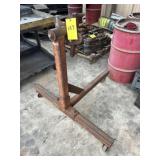 Engine Hoist, Needs Lubrication