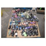 Pallet of 1" and 2" Ratchet Straps (As Shown)