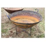 Vintage 36" Round Firepit w/Stand, Retail $699