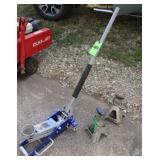 Pittsburg 1.5 Ton Floor Jack with (2) Jack Stands