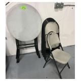 (2) 32" Folding Tables w/(6) Resin Folding Chairs