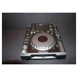 Pioneer CDJ-2000 Nexus Digital Turntable
