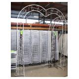 Metal Heart Arch, Approx. 8