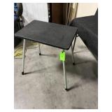 Da-Lite Projector Stand 25' x 17'