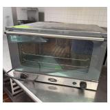 Cadco Unox Model XA015 1/2-Size Convection Oven