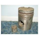 2 Pistons Tallest 9"