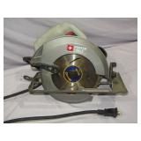 Porter Cable 7 1/4" Circular Saw (Works)