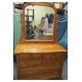 Vintage Dresser w/ Mirror Excellent Condition