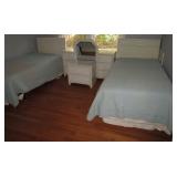 5 Pcs Wicker Bedroom Set Twin Beds