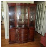 1 Pc Drexel Bowed Glass Bowed Front China Hutch