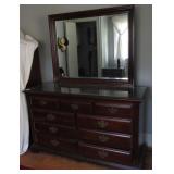 Link Taylor Dresser w/ Mirror