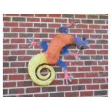 Metal Lizard 38" x 38" Buyer Remove