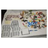 Small Plastic Miniature Toys