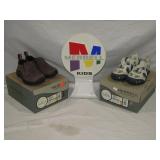 New Merrell Size 10 Kids Shoes (Display Not Incl)