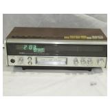 Yorx 8- Track Player 14" W AM/FM Works