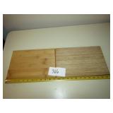 2 Wood Cutting Boards 2 Wood Cutting Boards
