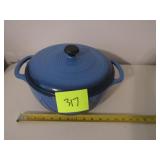 Lodge Enameled Cast Iron Pot Like New Has Chip Lodge Enameled Cast Iron Pot Like New Has Chip