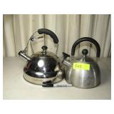 2 Teapots