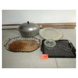 Club Aluminum 15" Pot & Kitchen Misc