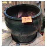 Plant Pot 14" Has Crack