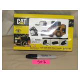 Cat 226 Skid Steer Loader 1:32 Scale Die-Cast Cat 226 Skid Steer Loader 1:32 Scale Die-Cast