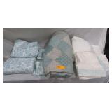 Full/Queen Bed Sheets Left Queen Right Full
