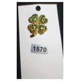 4 leaf clover with green gems