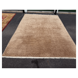 8 x11 Geometric Pattern Area Rug with Fringed Edges