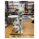 cat figurine
