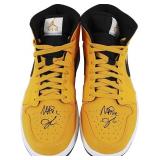 Lakers Magic Johnson Signed Nike's  w/ COA