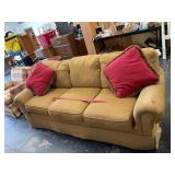 Norwalk Couch 2 Throw Pillows