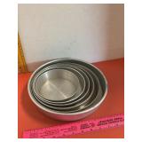 Wilton Aluminum Round CakePans 7