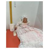 Lee Middleton Loving Tribute Doll In Box 00055