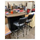 MC Bar & 2 Stools