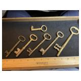 LARGE Old Brass Skeleton Keys