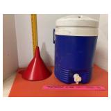 Igloo Drink Dispenser & Funnel