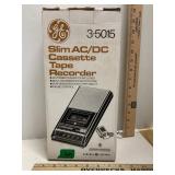 GE 3-5015 Slim AC/DC Casette Tape Recorder In Box