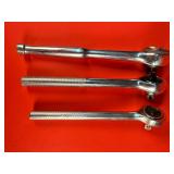 3 - Unbranded 3/8' Ratchets